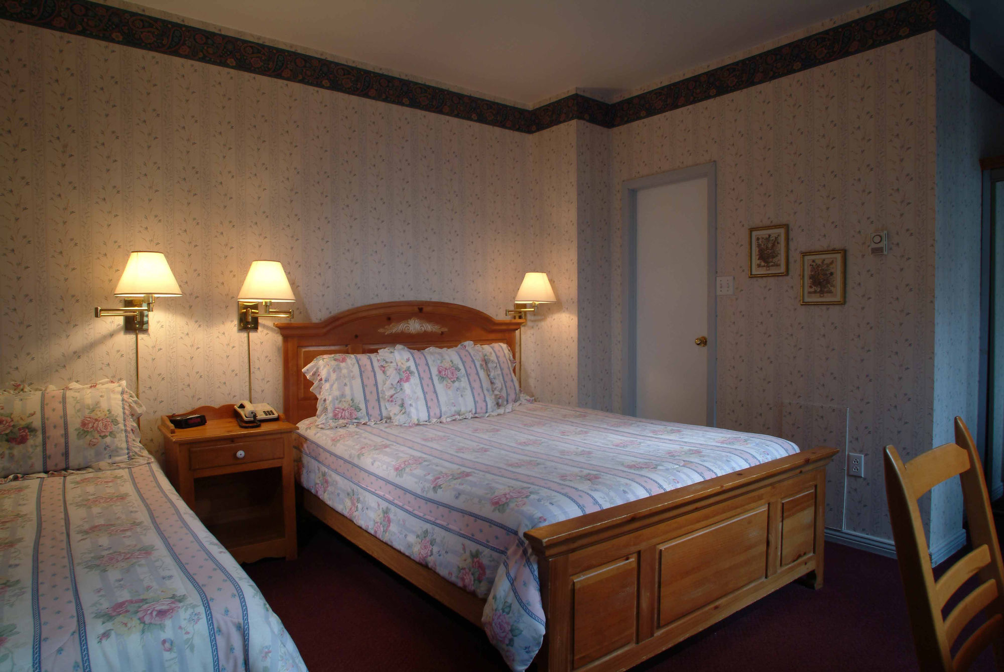 Auberge Le Jardin D'Antoine Montreal Room photo