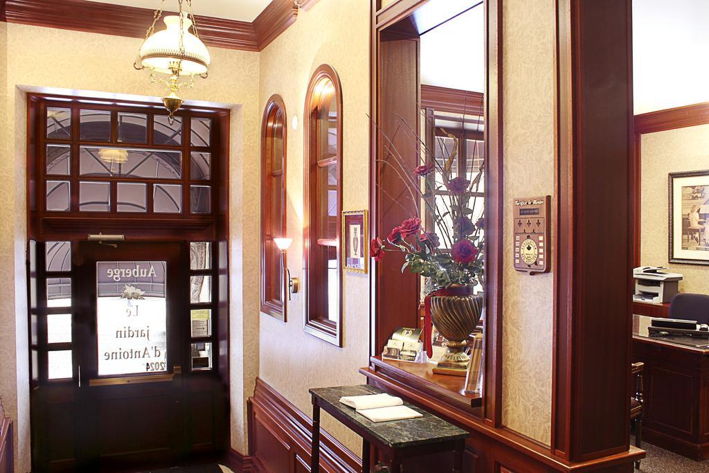 Auberge Le Jardin D'Antoine Montreal Exterior photo